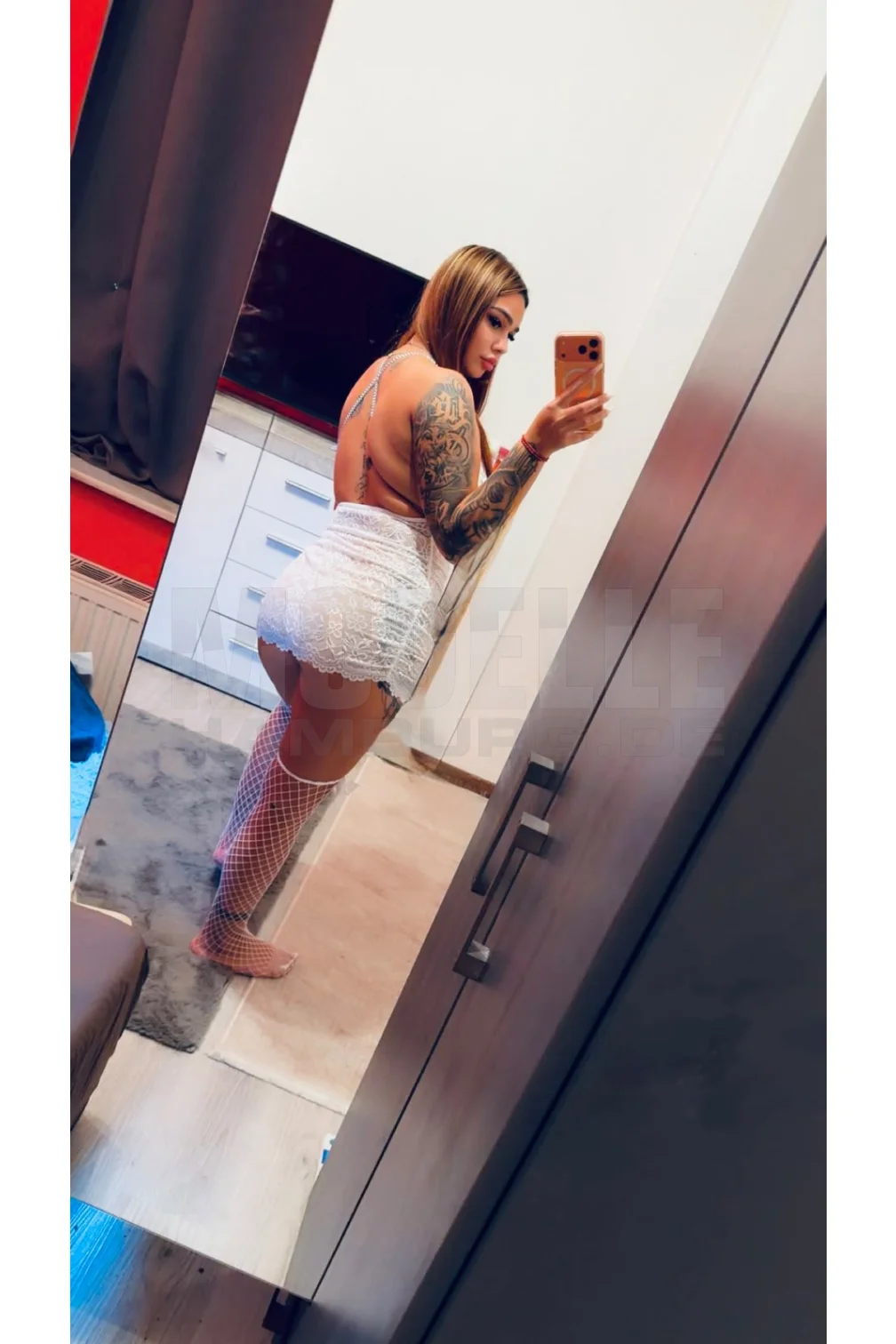 Ariana party, 18, osteuropäisch, Nutte in Hamburg-Harburg