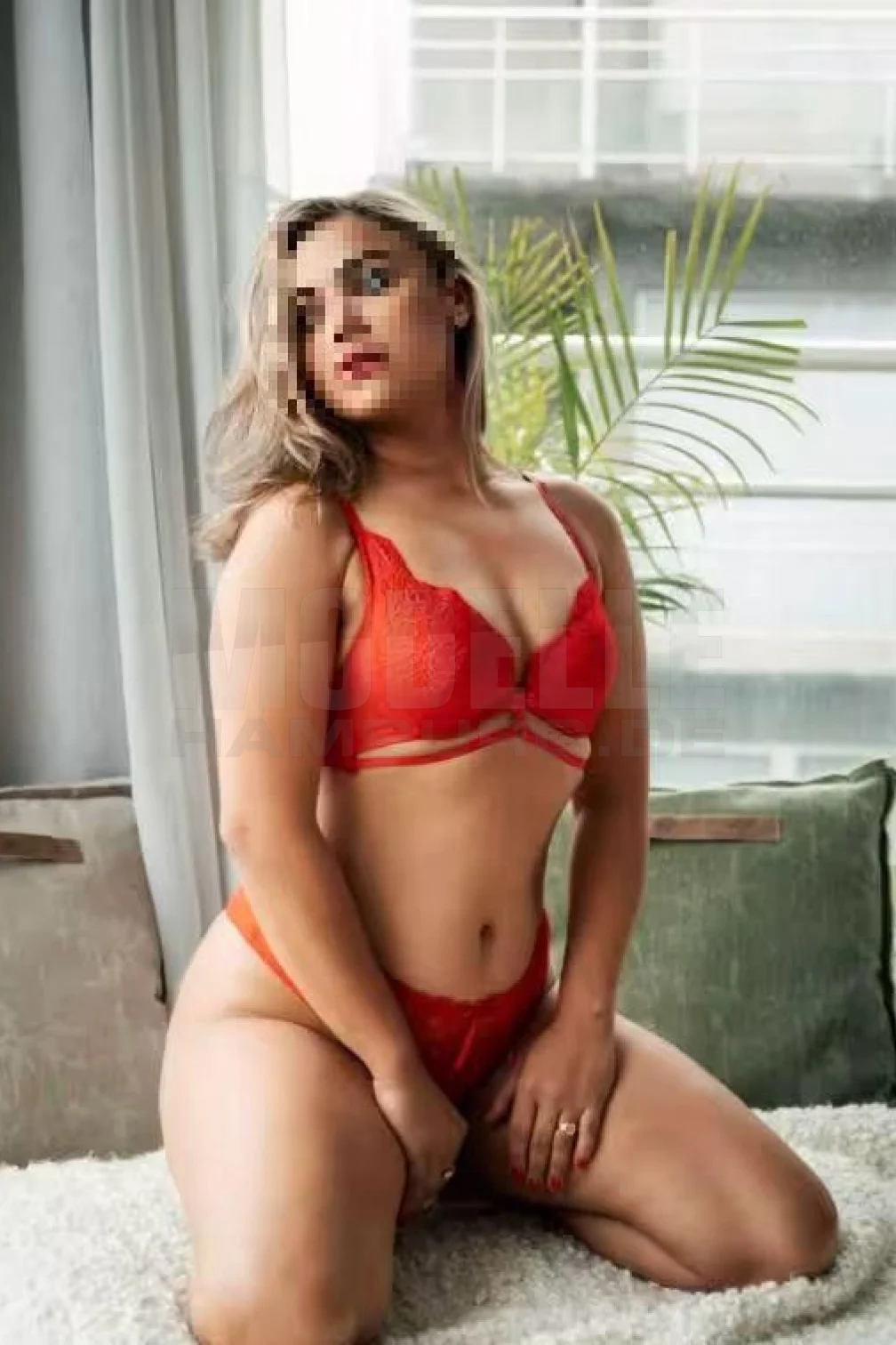 Laura, 27, osteuropäisch, Callgirl in Pinneberg