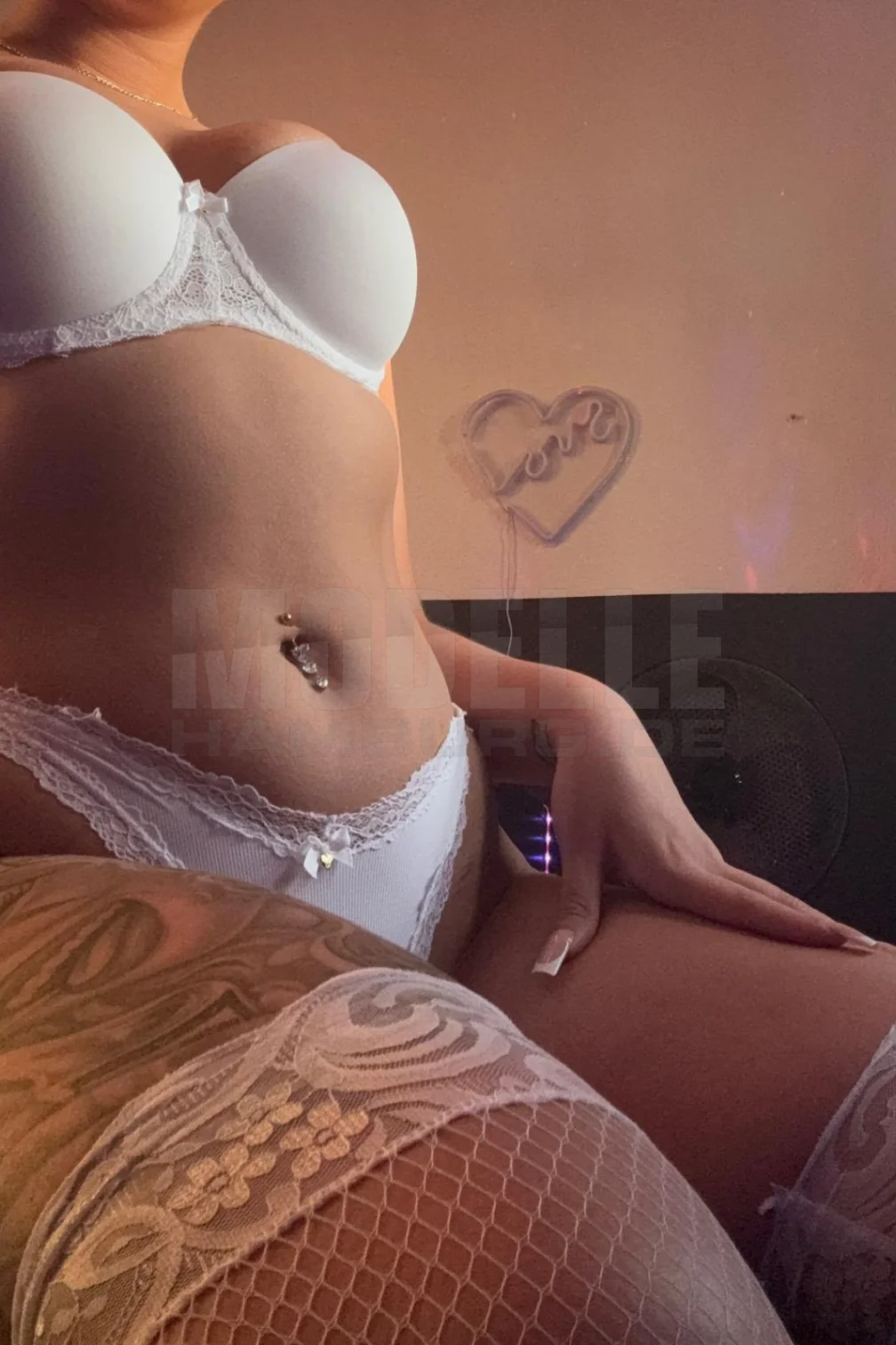 Julia, 25, deutsch, Nutte in Hamburg-Hamm