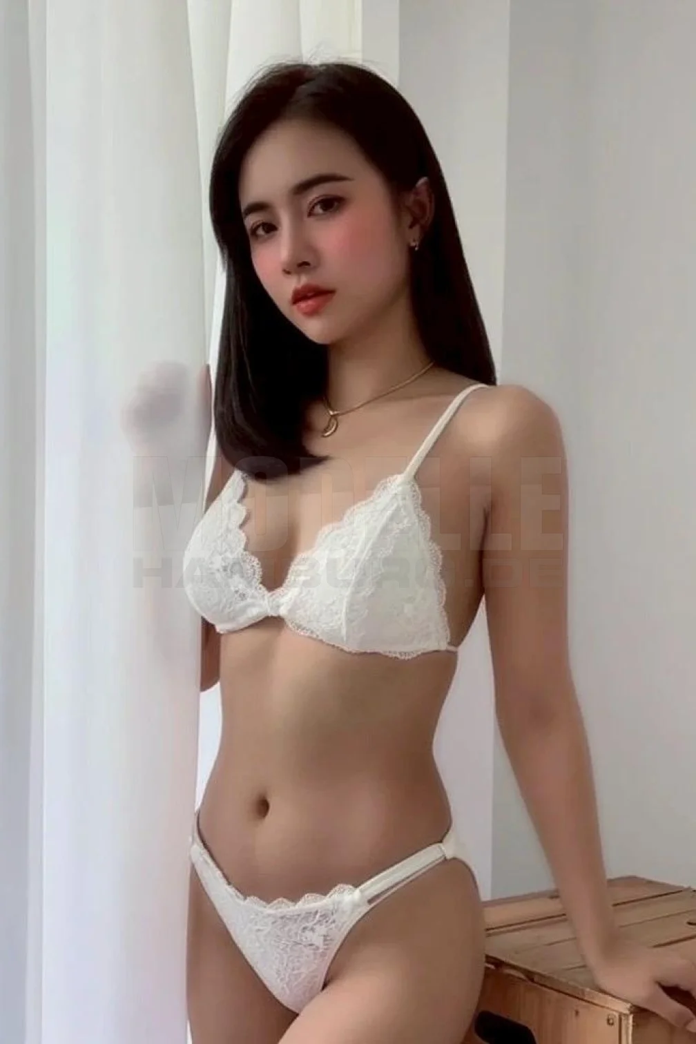 Lena, 28, thailändisch, Nutte in Hamburg-Billstedt