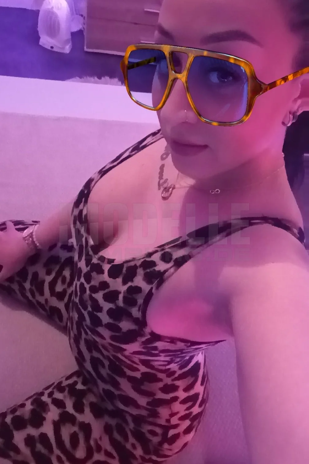 IZABELLA HOT PARTY SEX, 27, 174cm, 64kg, 80 D