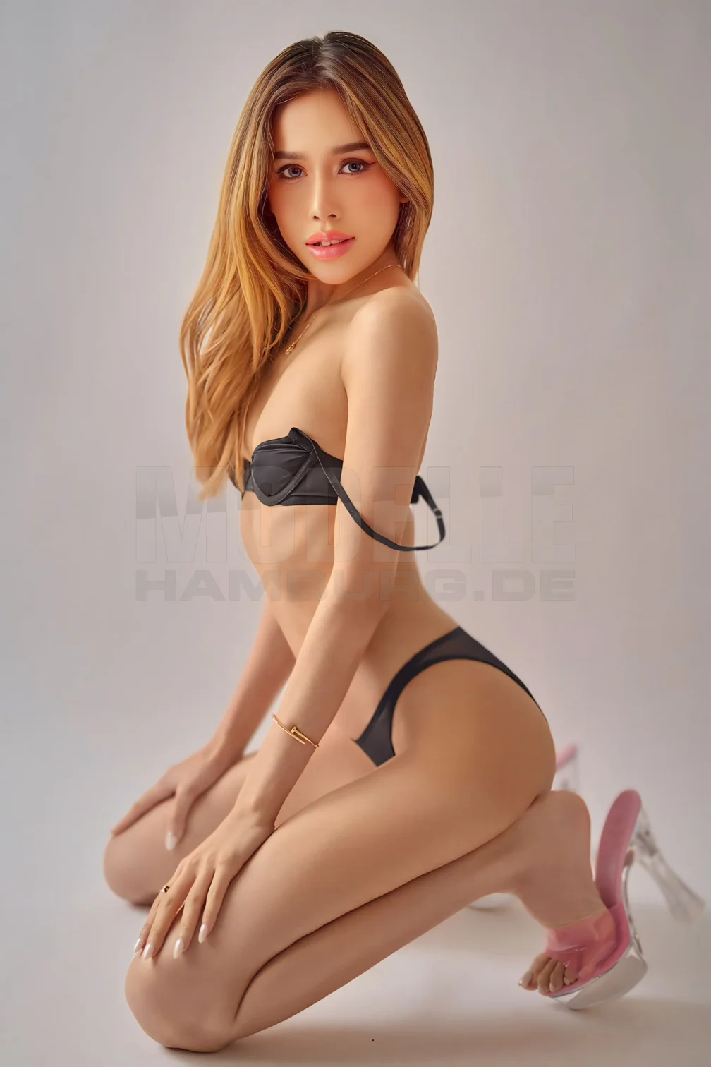 Asia Barbie, 24, 162cm, 40kg, 75 B