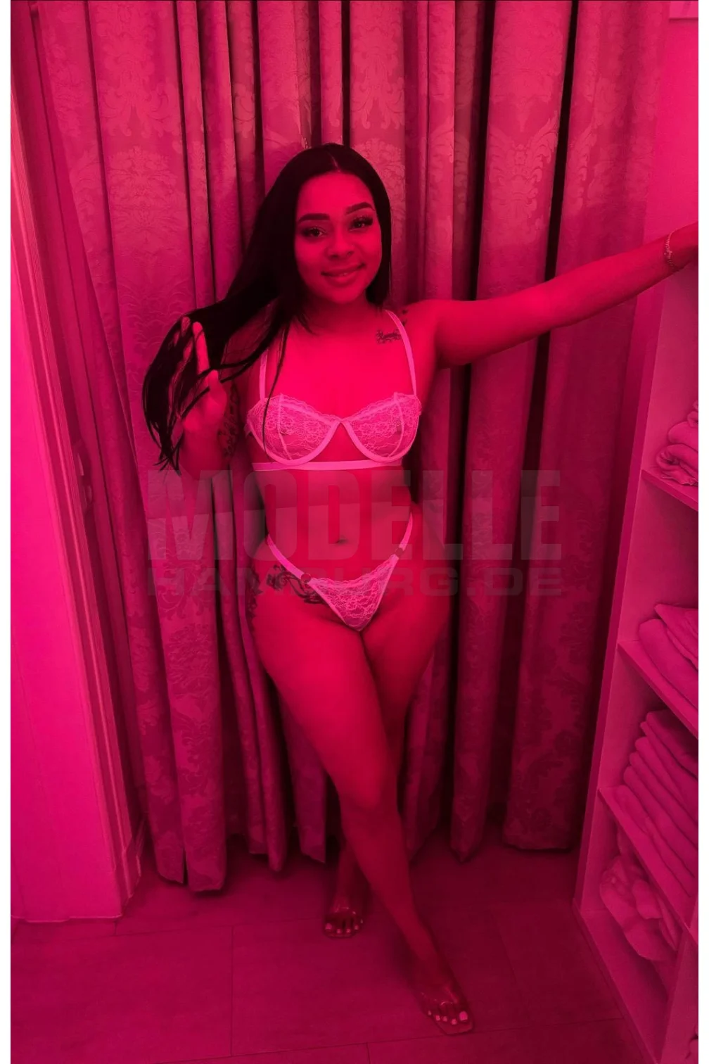 Kimberly, 24, lateinamerikanisch, Erotikmassage in Hamburg-Eppendorf
