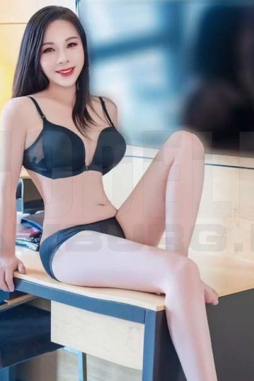 Mia, 37, thailändisch, Nutte in Hamburg-Niendorf