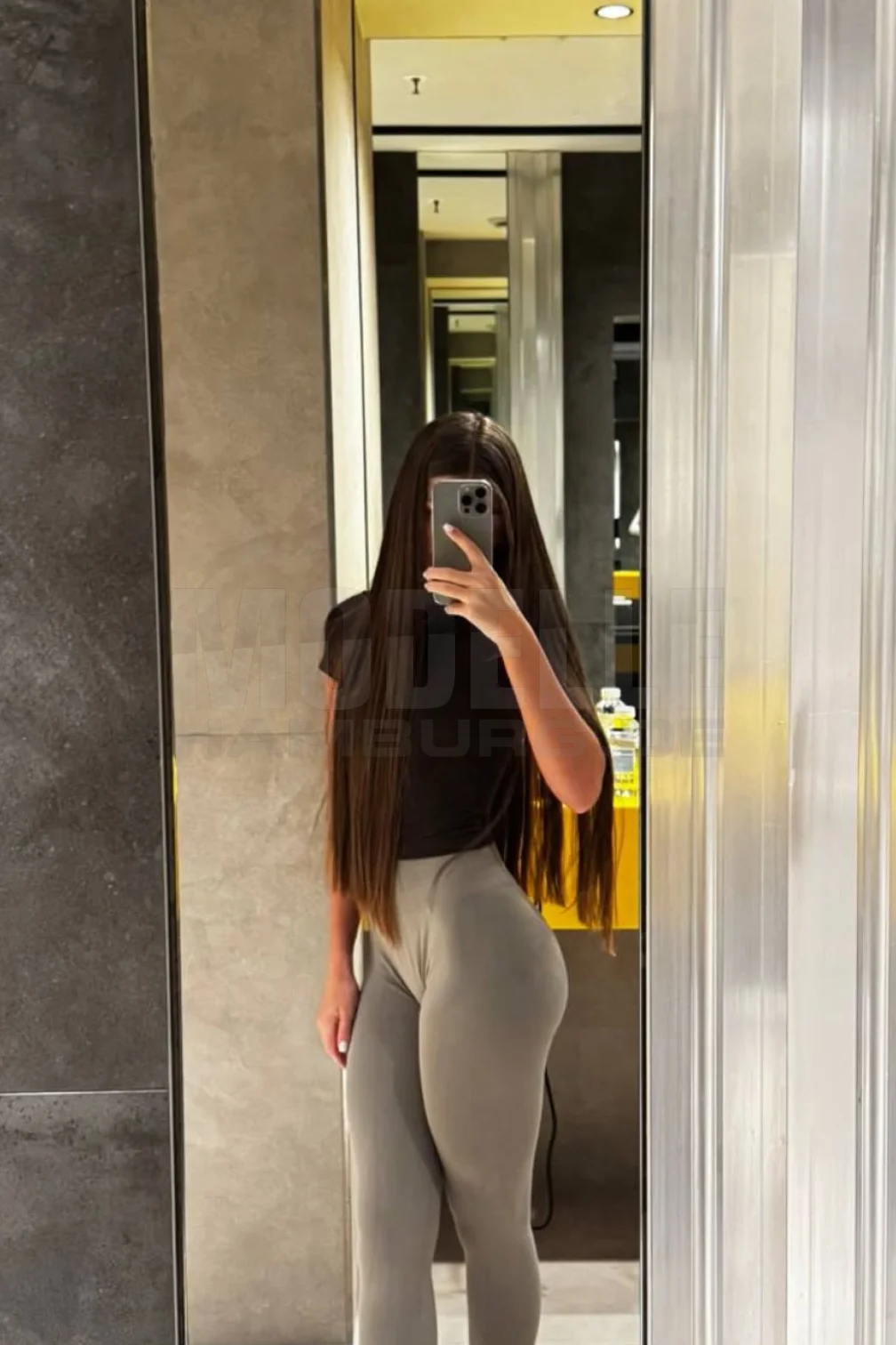 Stella, 19, deutsch, Callgirl in Hamburg