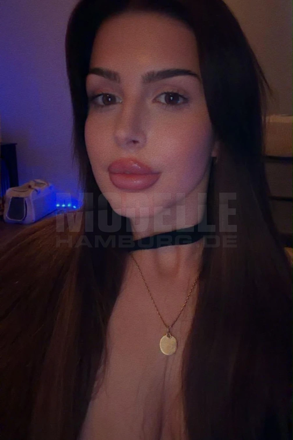 Elli, 23, 170cm, 65kg, 85 D