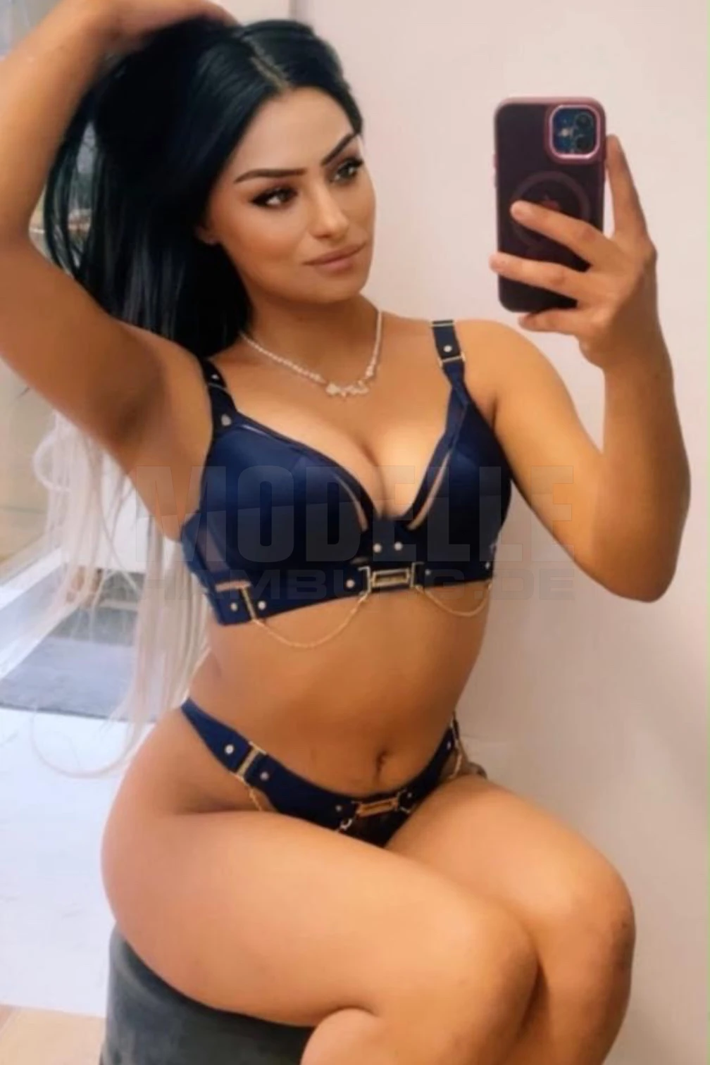 Myriam, 21, 165cm, 50kg, 70 A