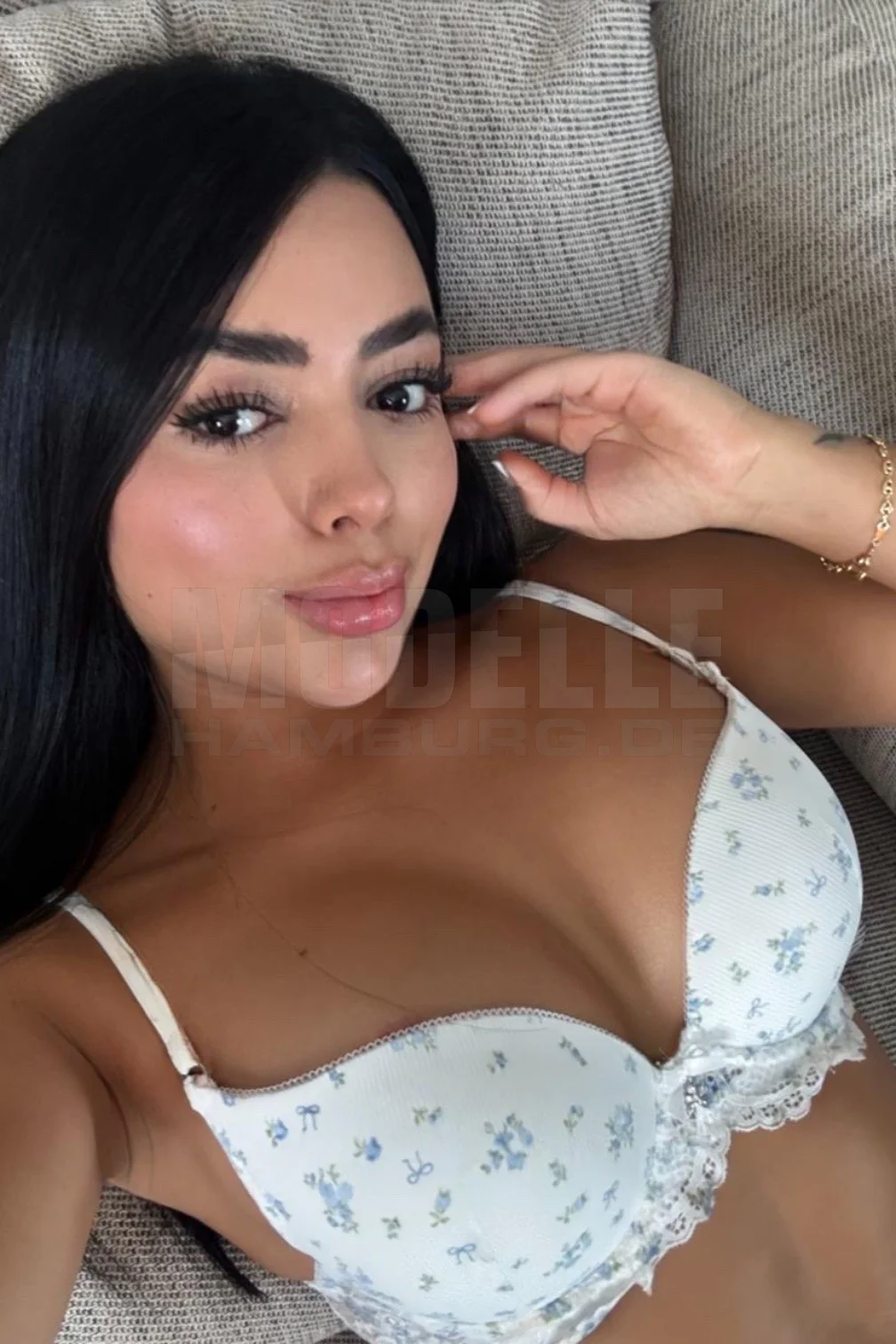 Mariana Hot, 23, 165cm, 60kg, 75 C