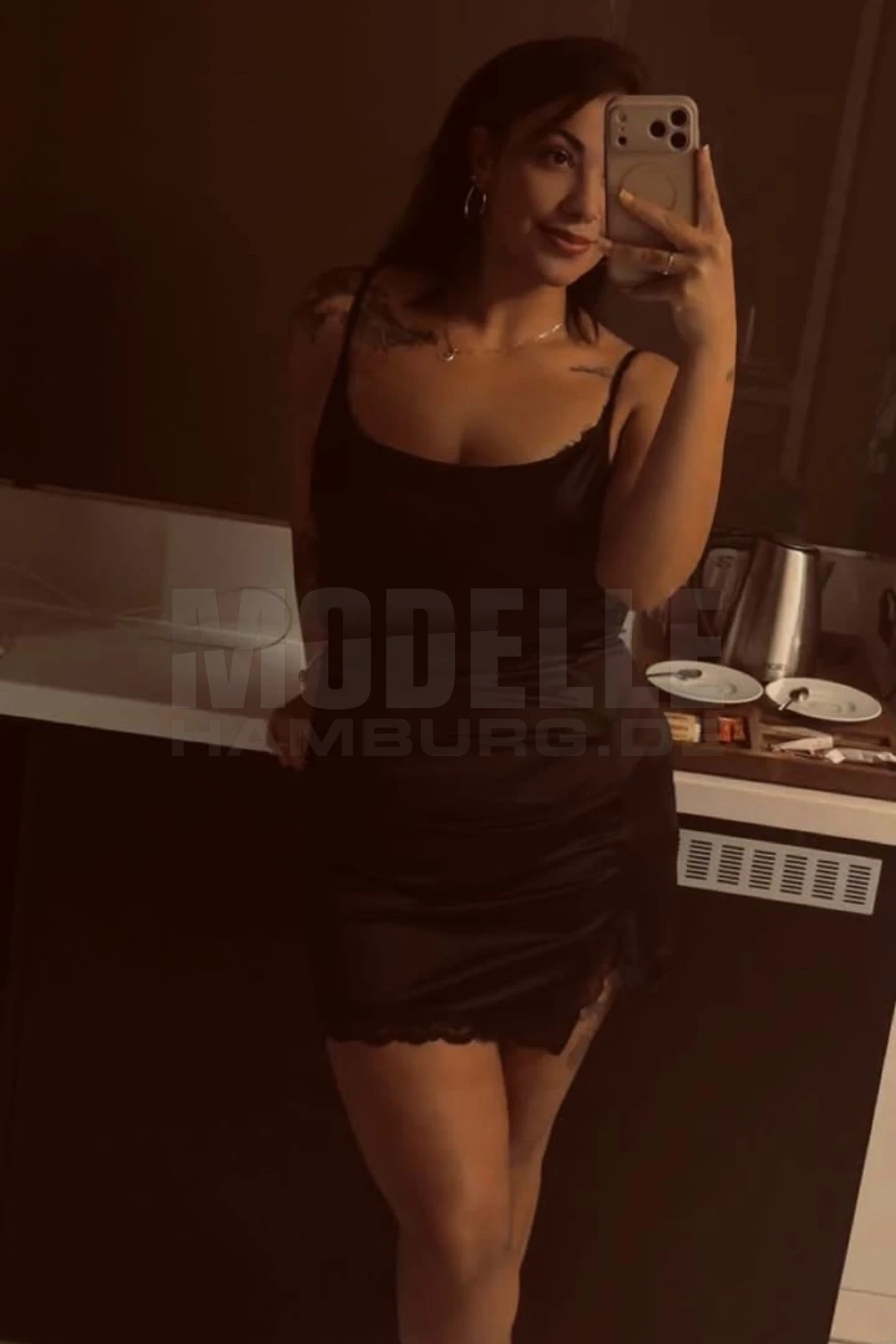 Sena, 28, orientalisch, Callgirl in Hamburg-Hammerbrook