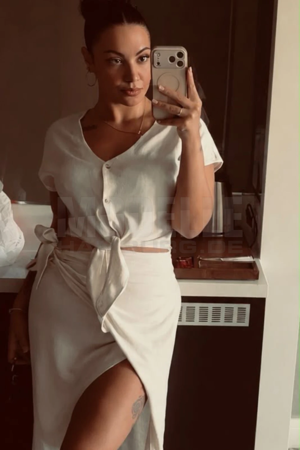 Sena, 28, orientalisch, Callgirl in Hamburg-Hammerbrook