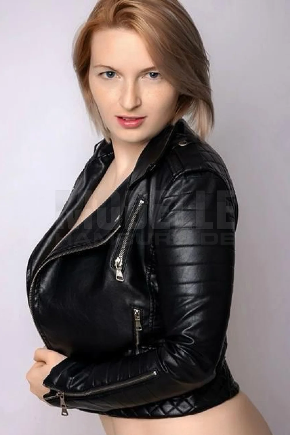 Katharina, 26, 169cm, 63kg, 80 C