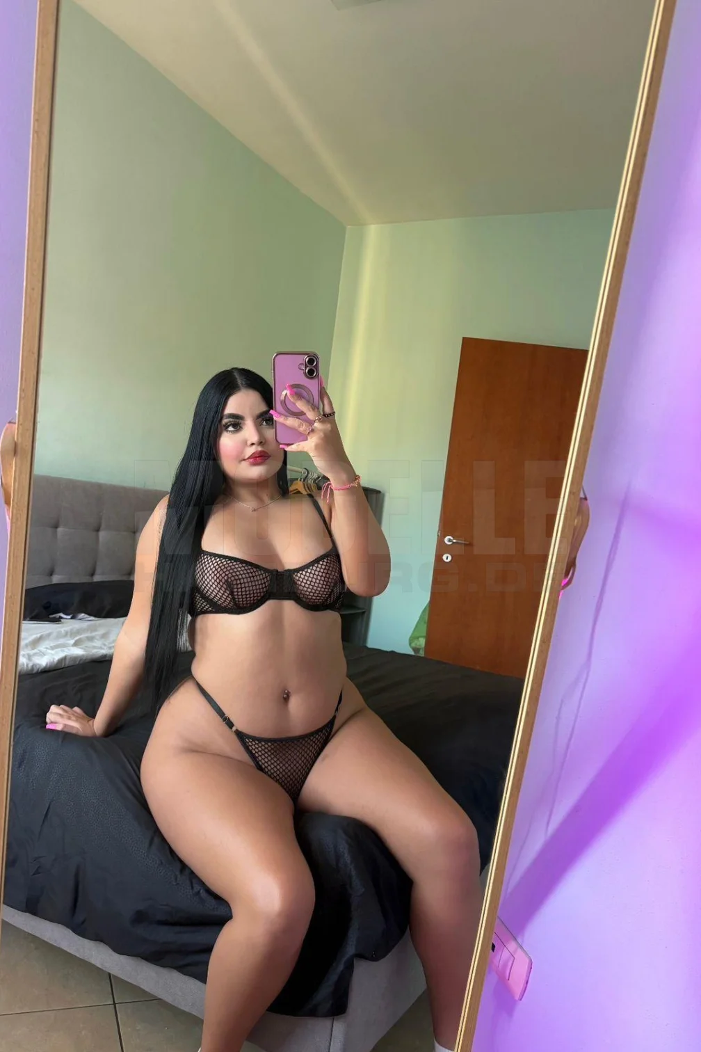 Laura Latina, 22, 163cm, 64kg, 80 A