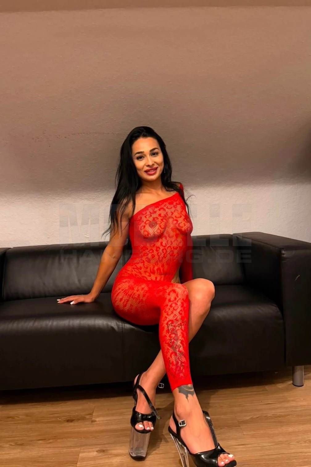 Elena, 23, osteuropäisch, Nutte in Hamburg-Harburg