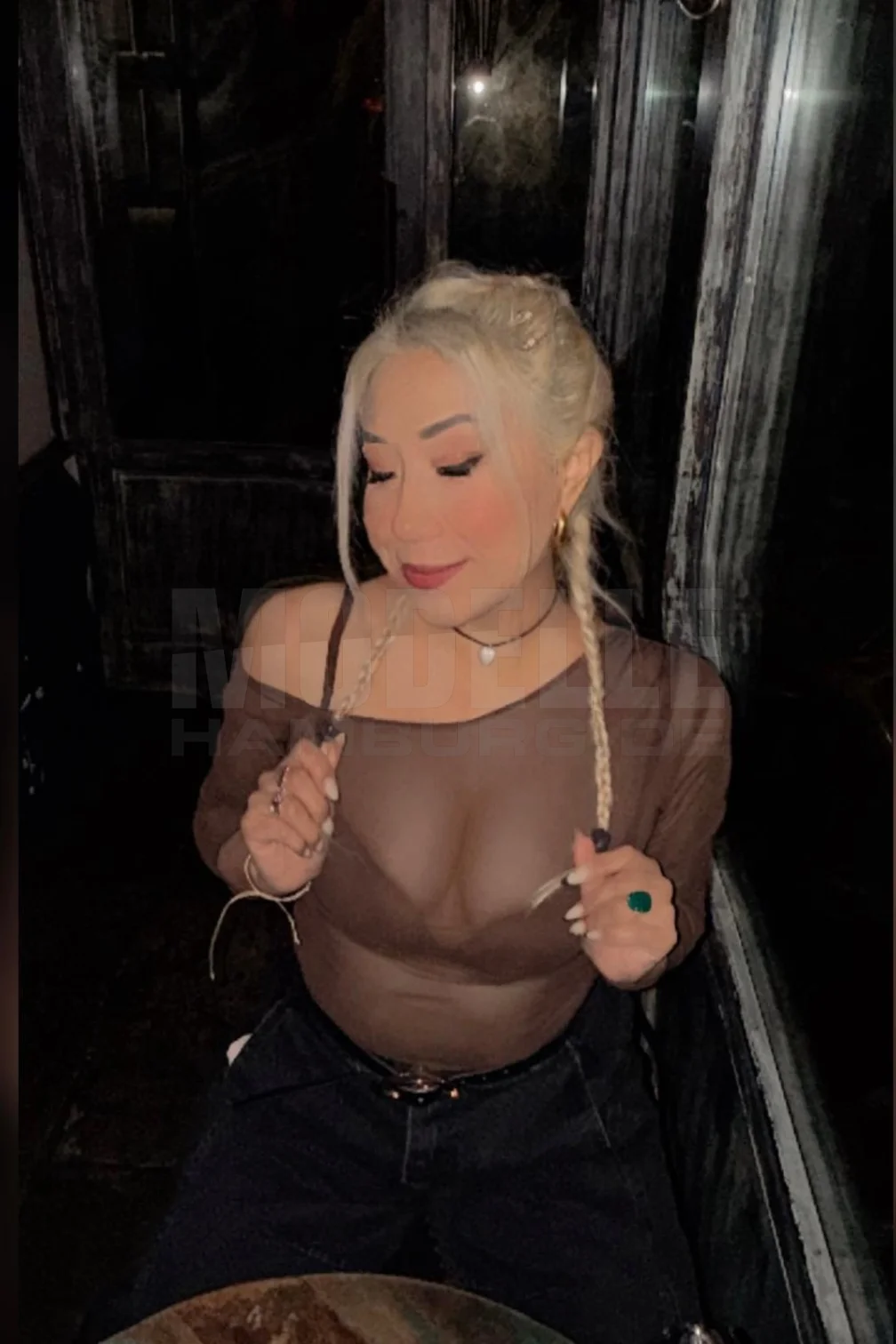 yuriko, 34, japanisch, Hostess in Hamburg-City Nord