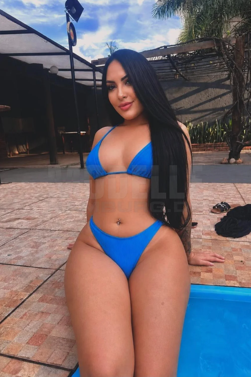 Bruna, 26, brasilianisch, Hostess in Hamburg-Winterhude