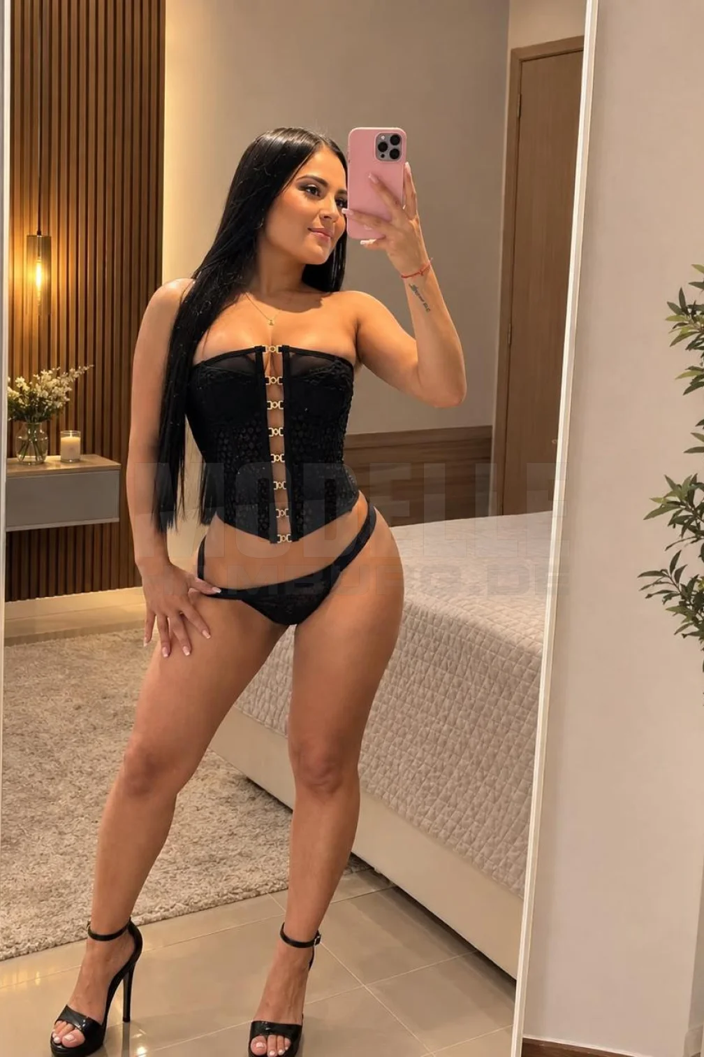 Antonella Party, 26, spanisch, Hostess in Hamburg-Altona