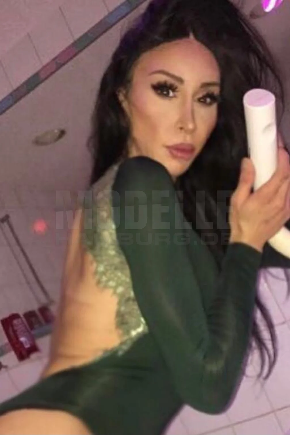 TS-Miss Lena, 35, 183cm, 72kg, 80 E